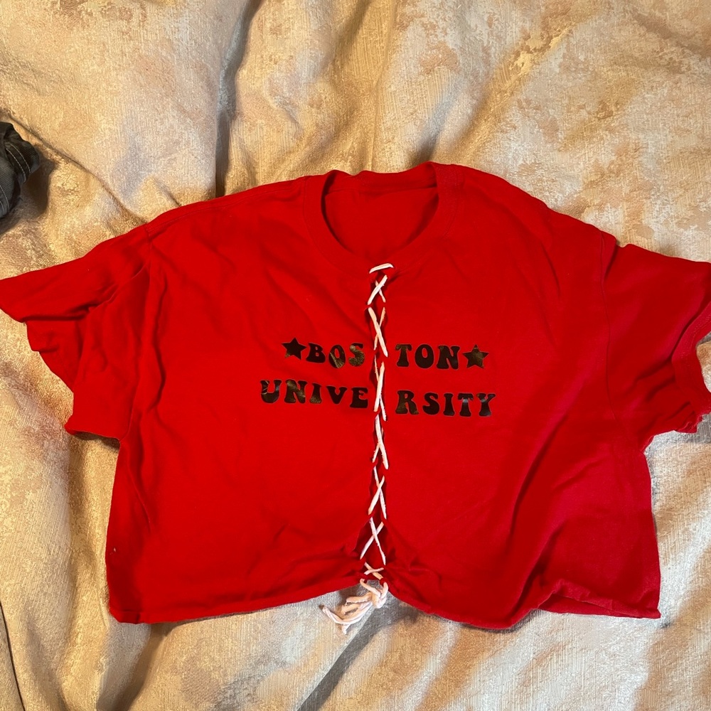 Boston University tee shirt with string tie in the middle